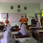 Hari Pertama PTM Terbatas Kadisdik Lakukan Peninjauan Di Sekolah-Sekolah