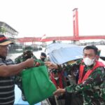 PERINGATI HUT KE-76 TNI, KODAM II/SRIWIJAYA GELAR DONOR DARAH DAN BAKSOS