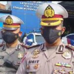 Satlantas Polrestabes Semarang Sarapan Bersama Kaum Duafa di Simpanglima Semarang